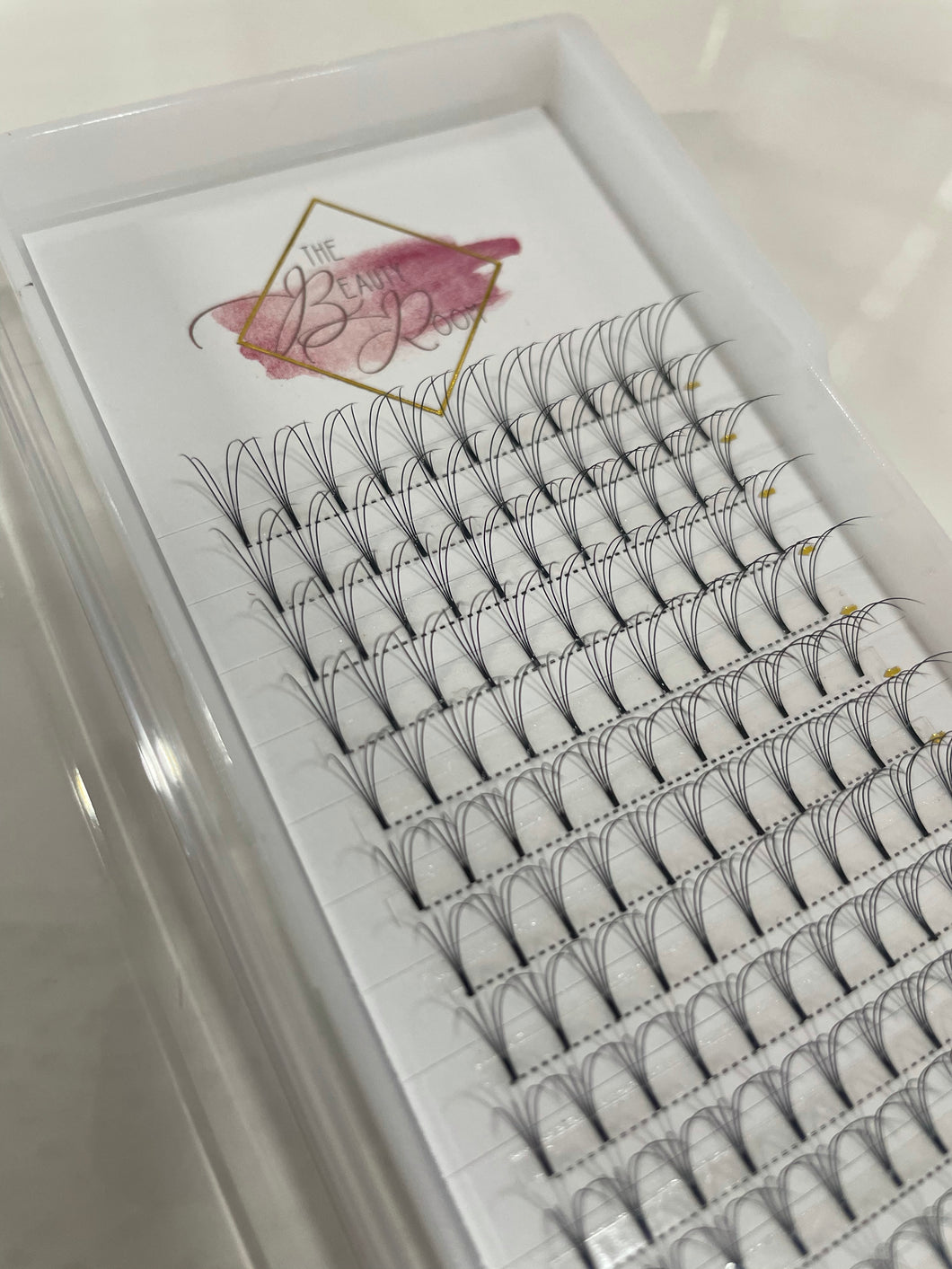 4D PRE-FANNED LASH TRAY